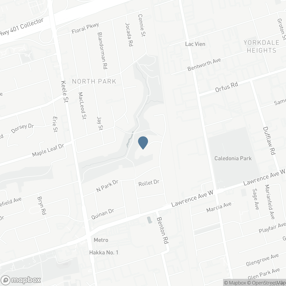 8 CIRCLE RIDGE, Toronto, Ontario M6L 2H6